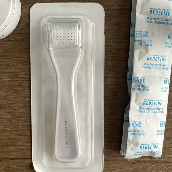 Rodan + Fields Redefine AMP MD Skincare Set - new - Picture 6 of 7